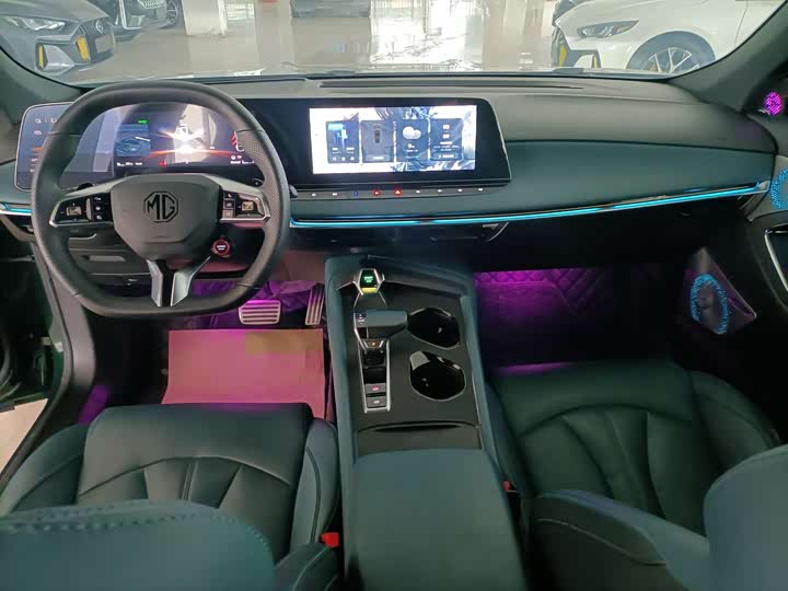 Фото 9 - MG Motor 7