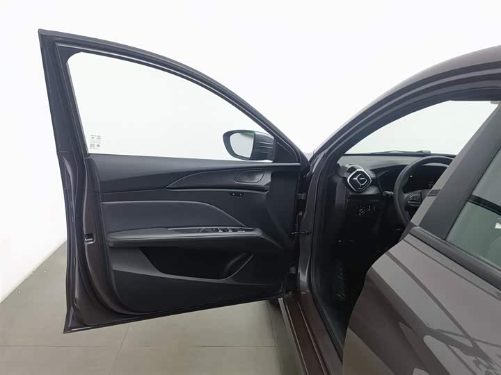 Фото 8 - MG Motor 5