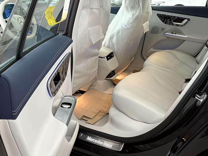 Фото 9 - Mercedes-Benz EQE