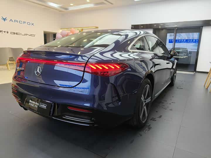 Фото 6 - Mercedes-Benz EQS