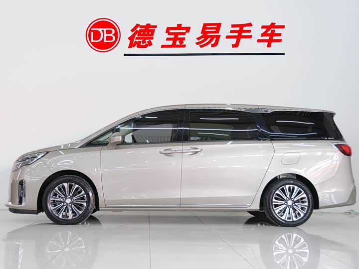 Фото 2 - Buick GL8 ES