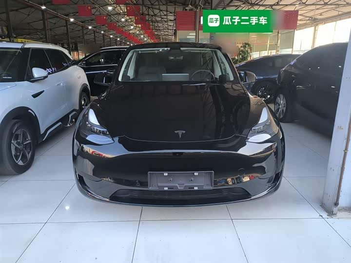 Фото 3 - Tesla Model Y