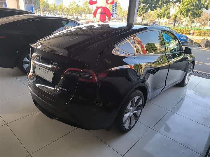 Фото 7 - Tesla Model Y