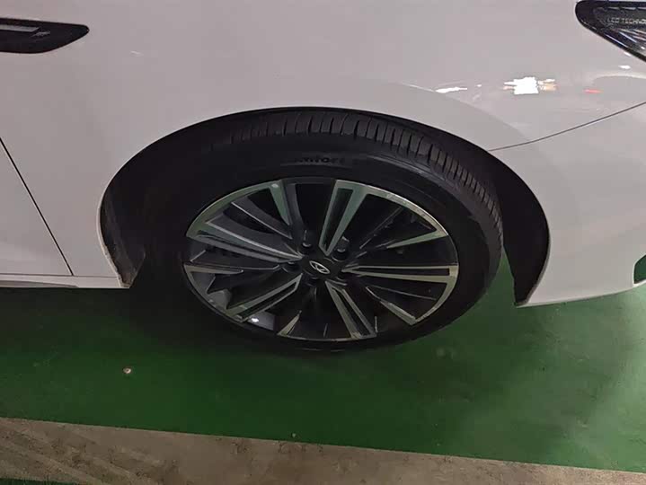 Фото 6 - Chery Arrizo 8