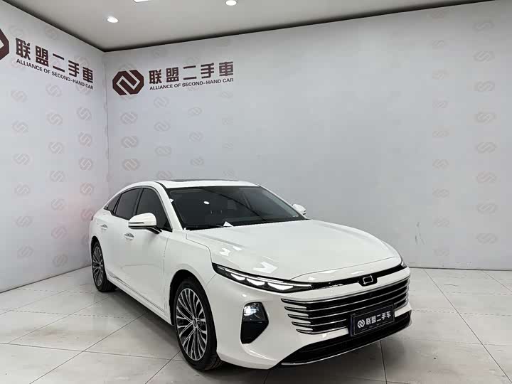 Фото 3 - Bestune B70