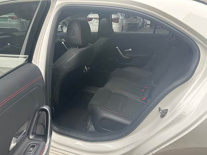 Фото 5 - Mercedes-Benz A-Class