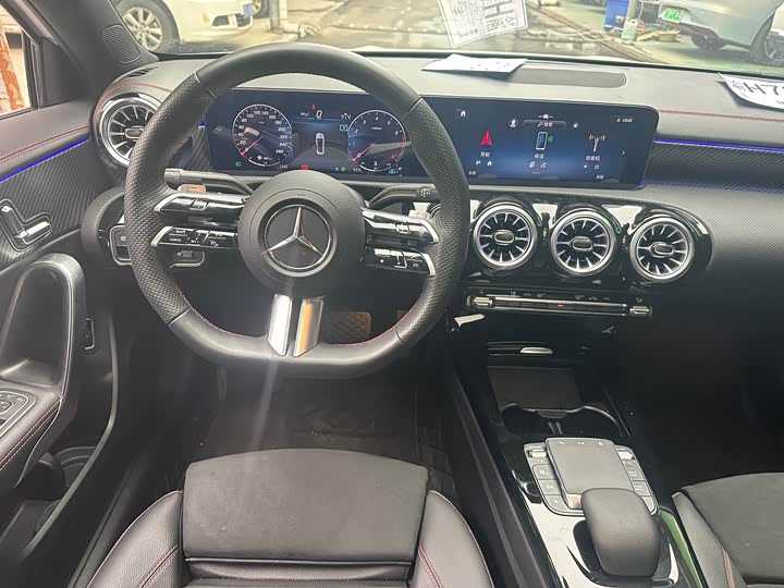 Фото 7 - Mercedes-Benz A-Class