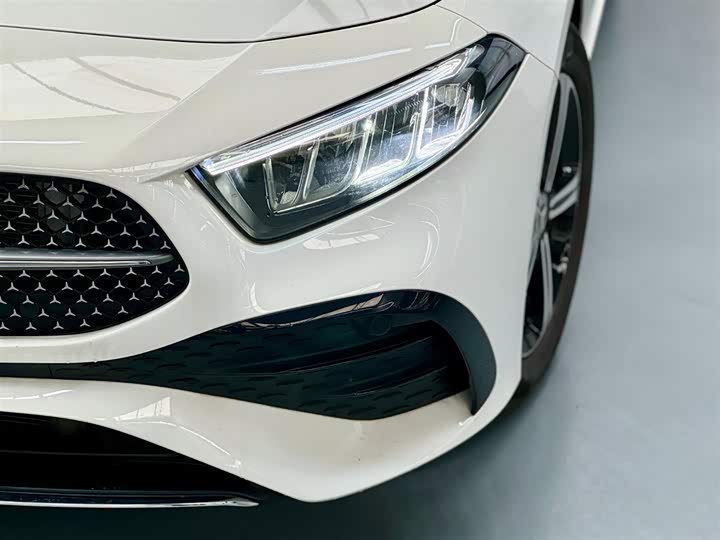 Фото 4 - Mercedes-Benz A-Class