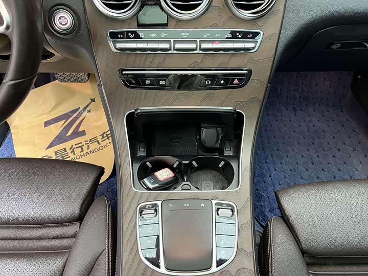 Фото 4 - Mercedes-Benz GLC-Class