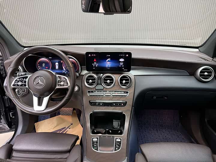 Фото 8 - Mercedes-Benz GLC-Class