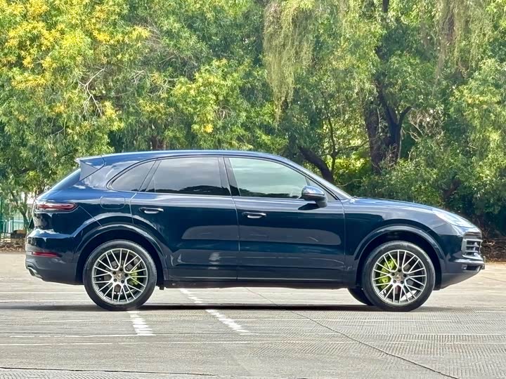 Фото 4 - Porsche Cayenne Hybrid