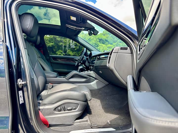 Фото 8 - Porsche Cayenne Hybrid