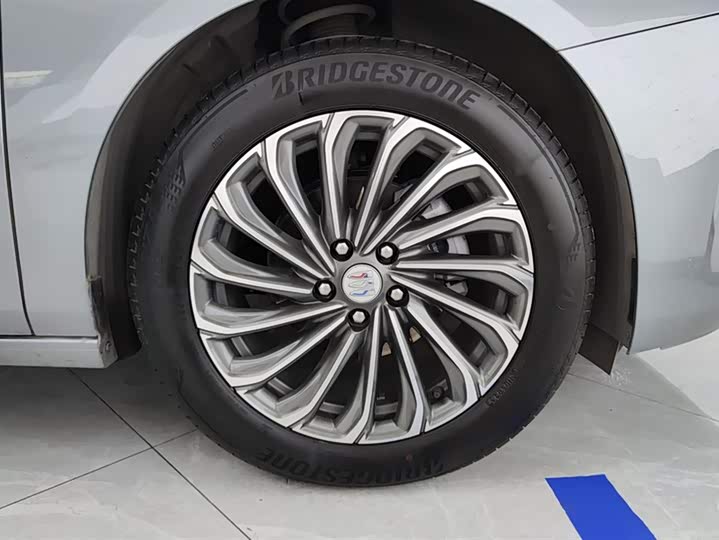 Фото 6 - Buick LaCrosse