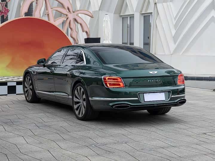 Фото 6 - Bentley Flying Spur