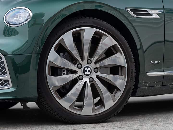 Фото 8 - Bentley Flying Spur