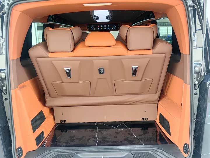 Фото 8 - Mercedes-Benz Vito