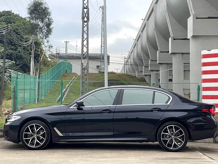 Фото 4 - BMW 5 Series