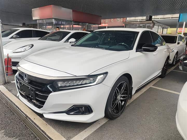 Фото 1 - Honda Accord