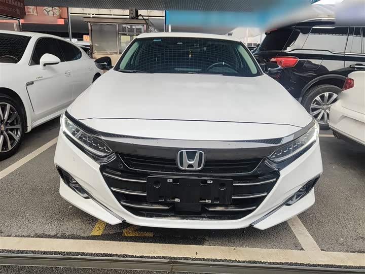 Фото 3 - Honda Accord