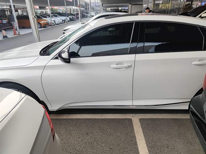 Фото 5 - Honda Accord