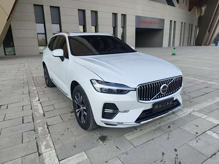 Фото 2 - Volvo XC60