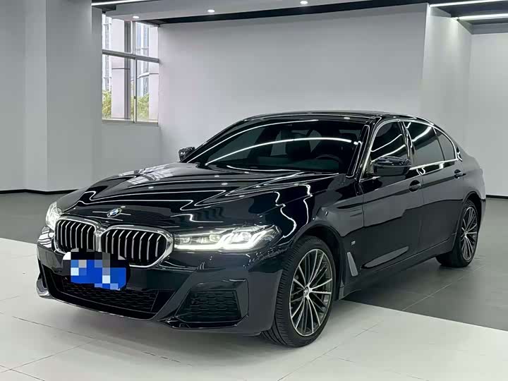 Фото 3 - BMW 5 Series