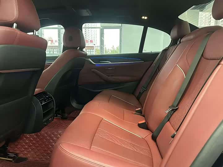 Фото 7 - BMW 5 Series