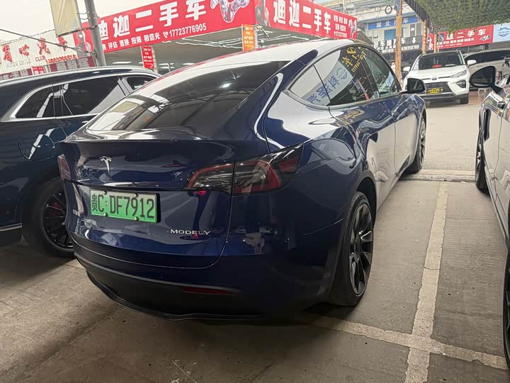 Фото 2 - Tesla Model Y
