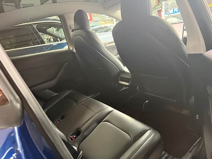 Фото 8 - Tesla Model Y