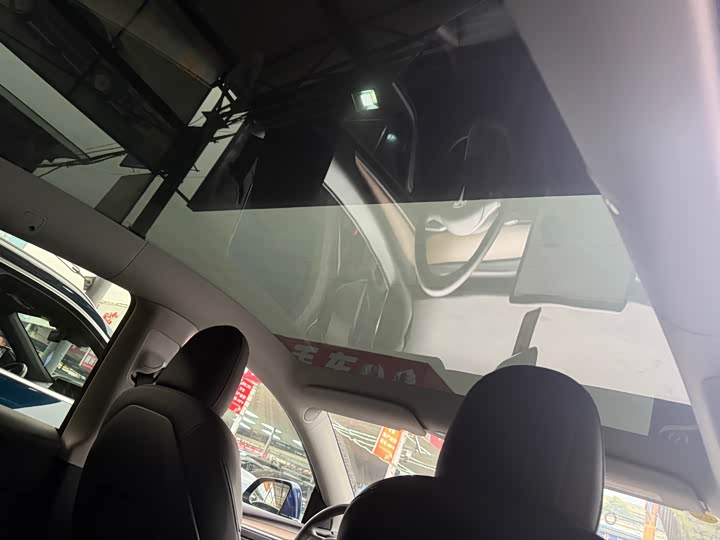 Фото 9 - Tesla Model Y