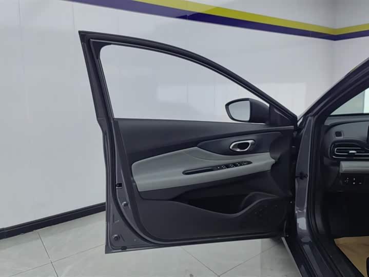 Фото 7 - GAC Trumpchi Empow R