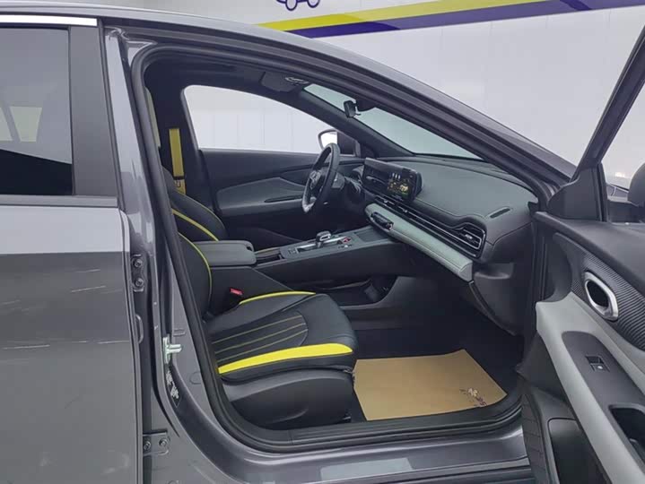 Фото 8 - GAC Trumpchi Empow R