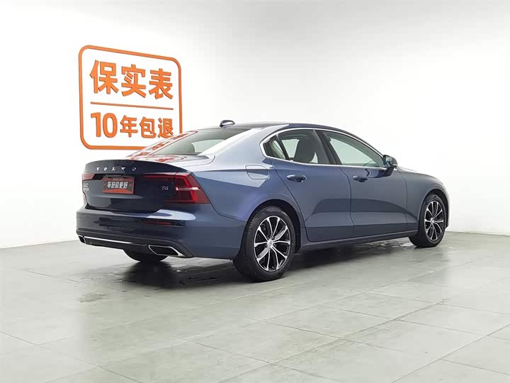 Фото 2 - Volvo S60