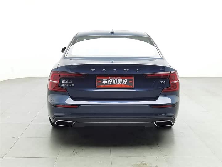 Фото 4 - Volvo S60