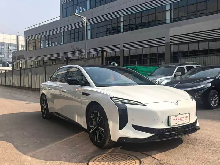 Фото 3 - Hongqi EH7