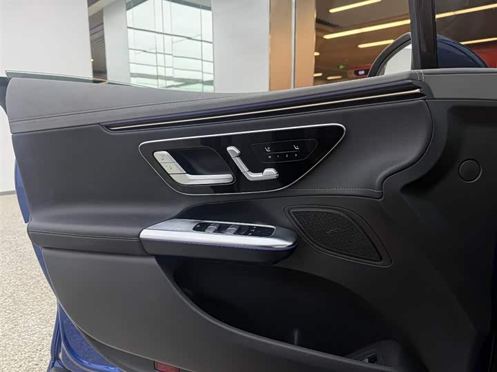 Фото 7 - Mercedes-Benz EQE