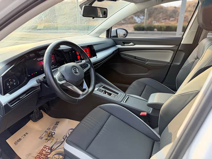 Фото 7 - Volkswagen Golf