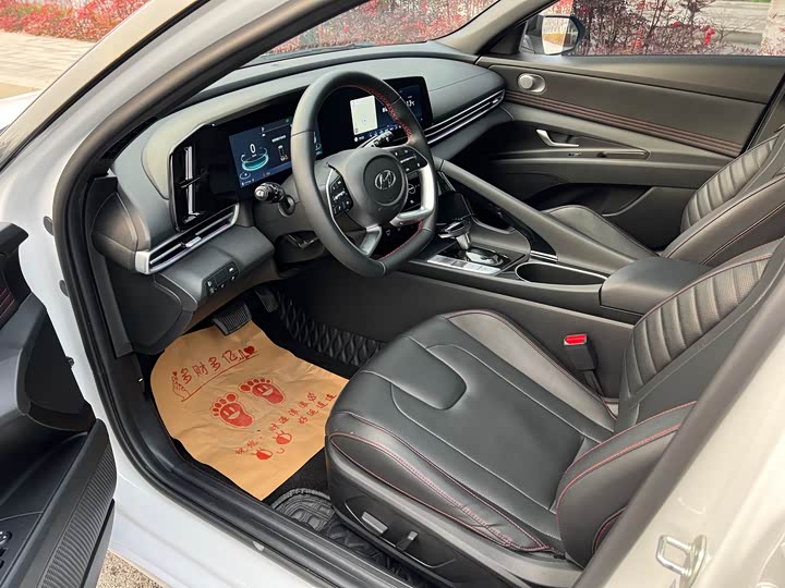 Фото 9 - Hyundai Elantra N line