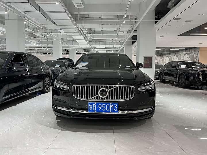Фото 2 - Volvo S90