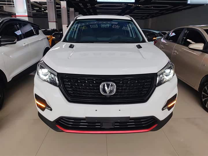 Фото 3 - Changan CS75