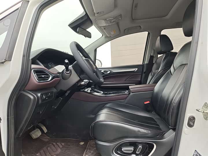 Фото 4 - GAC Trumpchi M6