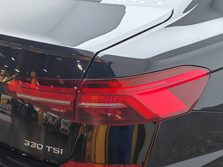 Фото 7 - Volkswagen Passat