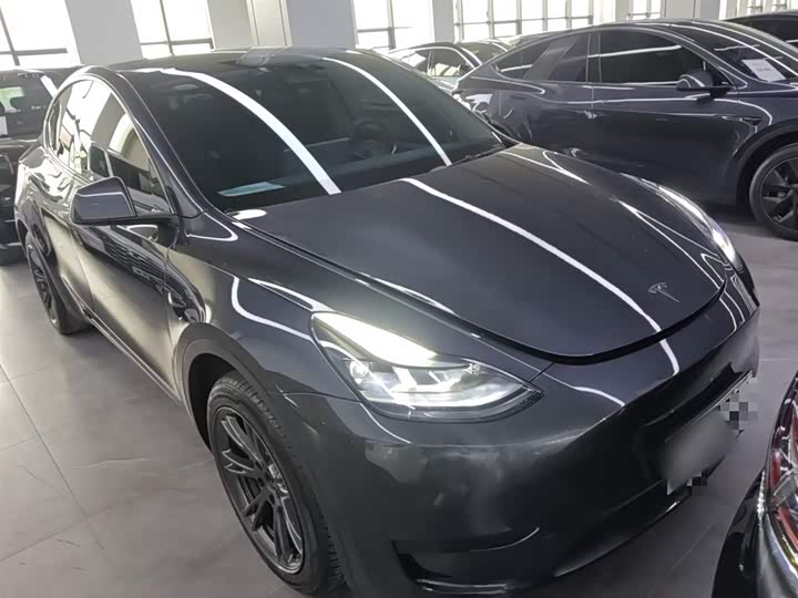 Фото 4 - Tesla Model Y