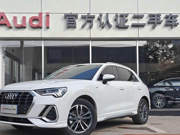 Фото 1 - Audi Q3