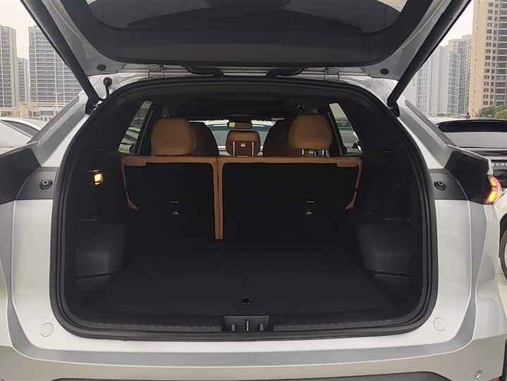 Фото 4 - Geely Galaxy L7