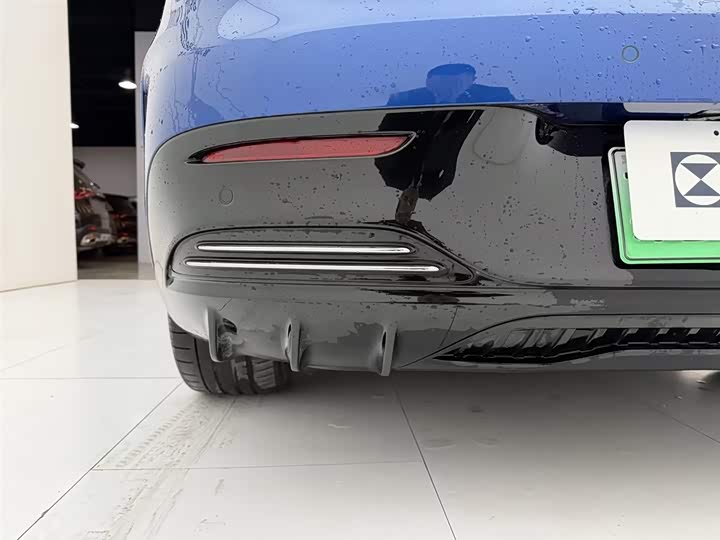 Фото 5 - Mercedes-Benz EQE