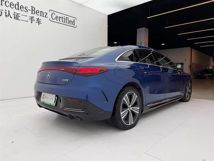 Фото 8 - Mercedes-Benz EQE