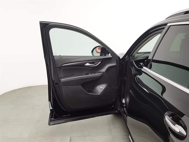 Фото 8 - Buick Envision Plus