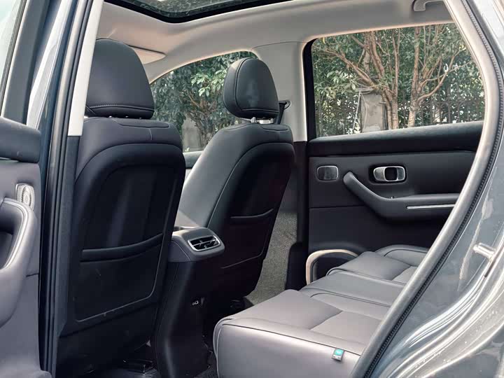 Фото 9 - Leapmotor C10