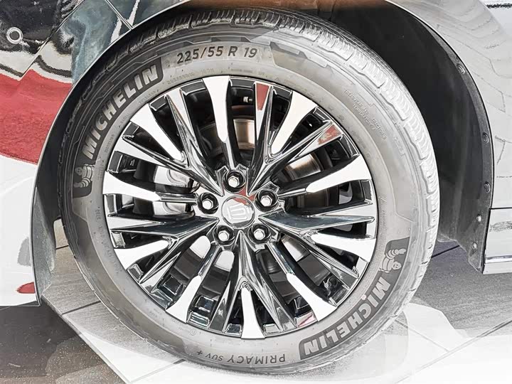 Фото 7 - Toyota Vellfire